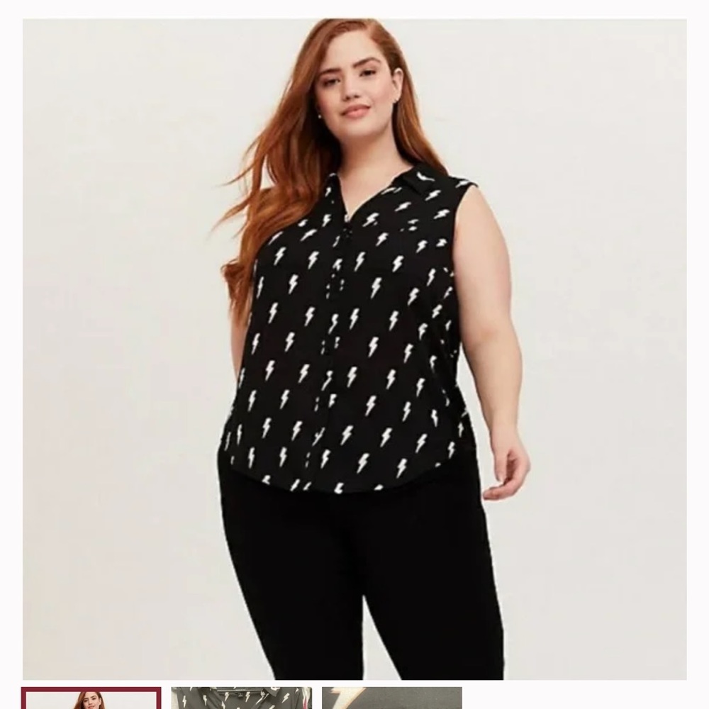 Torrid black lightening bolt pocket tank
